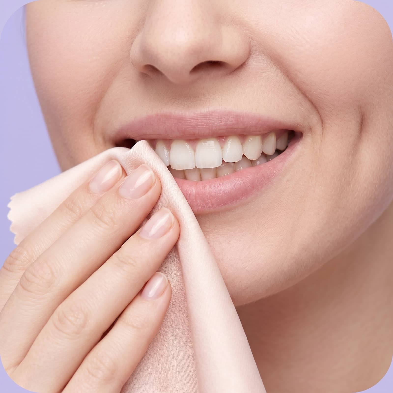 Drying teeth with a tissue
